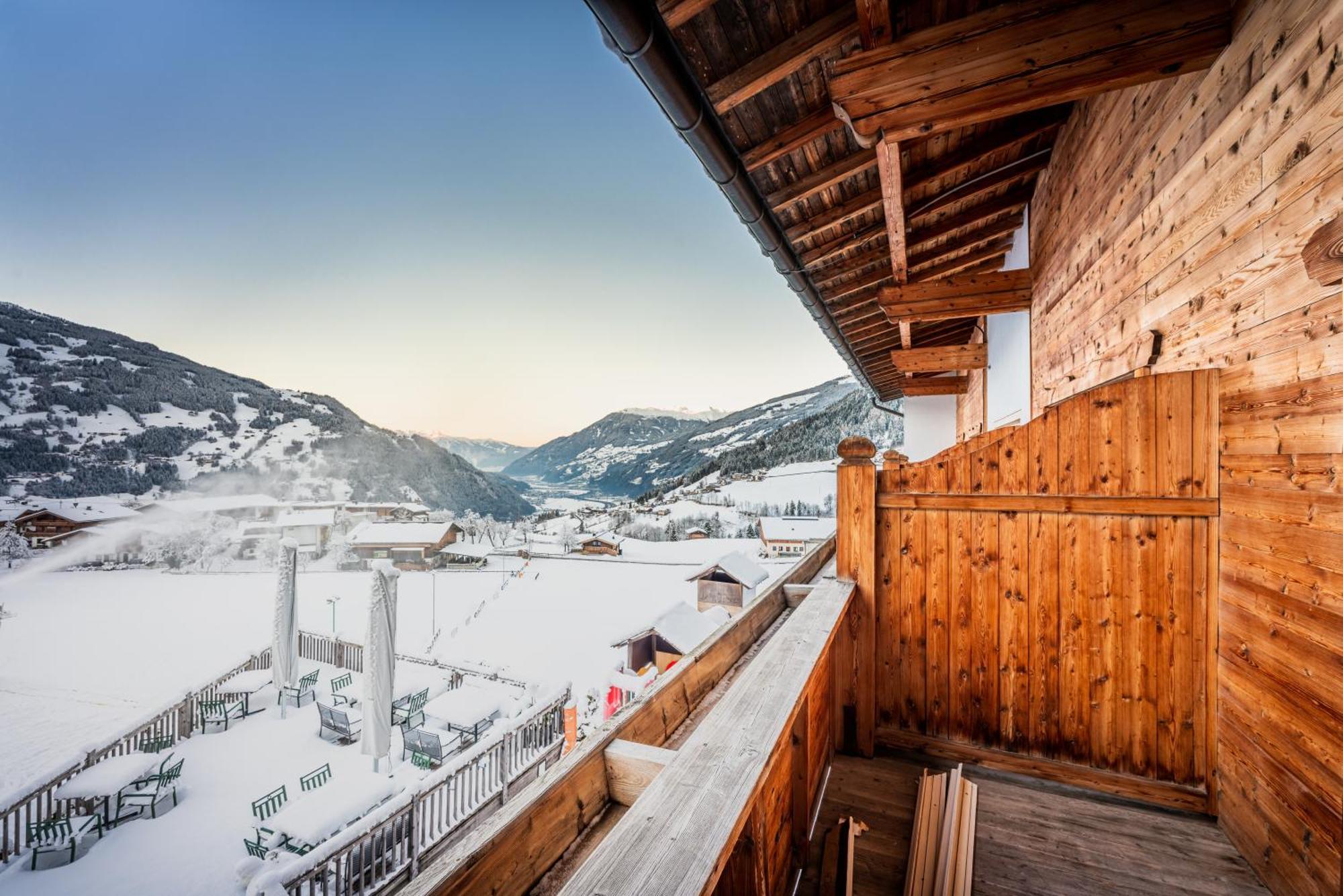 היינצנברג Alpen Wohlfuehlhotel Doerflwirt מראה חיצוני תמונה