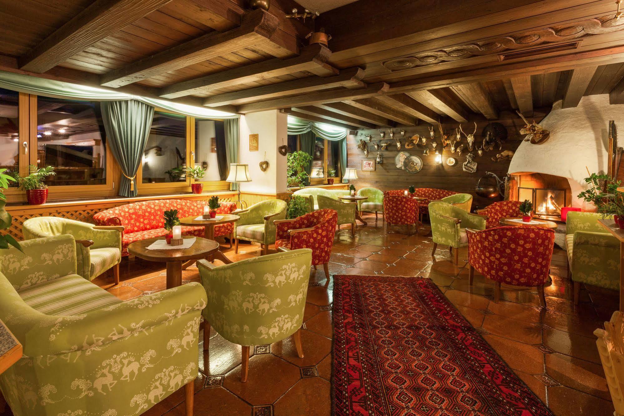היינצנברג Alpen Wohlfuehlhotel Doerflwirt מראה חיצוני תמונה